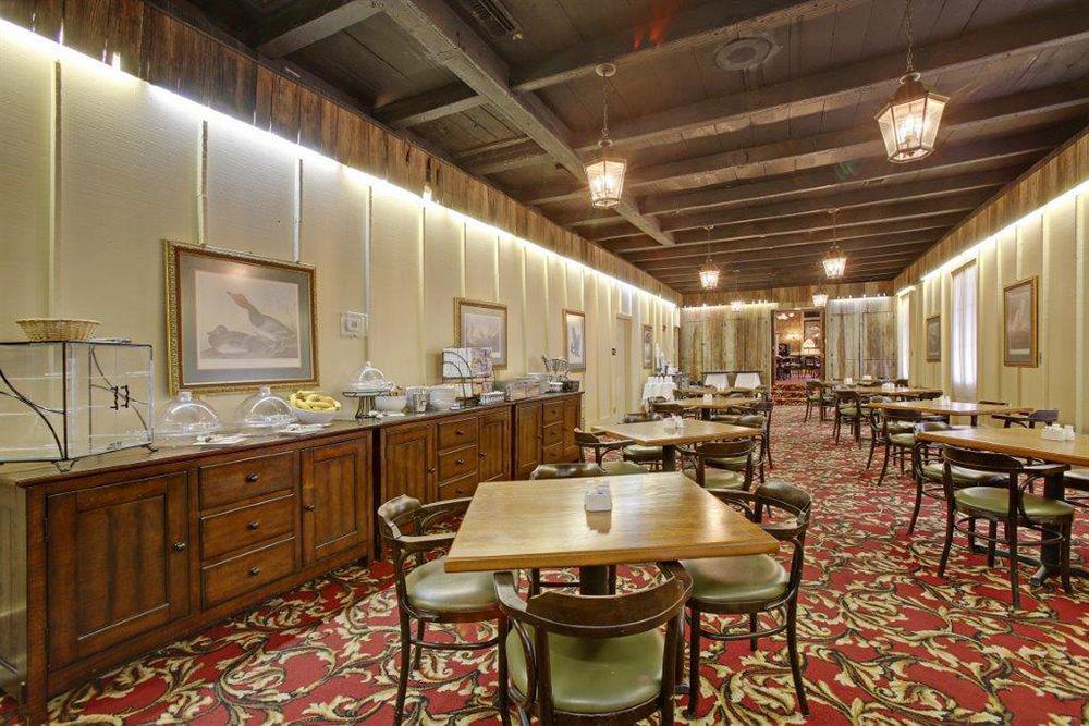 Dauphine Orleans Hotel New Orleans Exterior photo